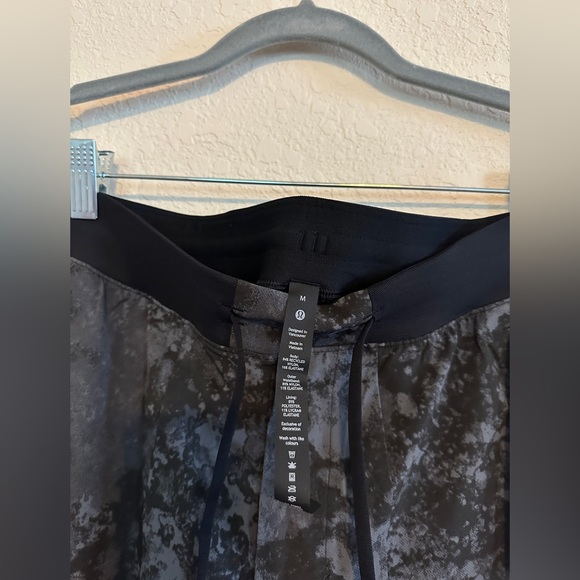 NWT Lululemon License to Train Linerless Short 7"/ Size: M / color: TXAB - Picture 5 of 6